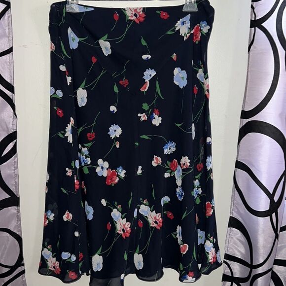 Chaps Long Skirt Women's Navy Floral All over print Size 10 - Picture 6 of 6